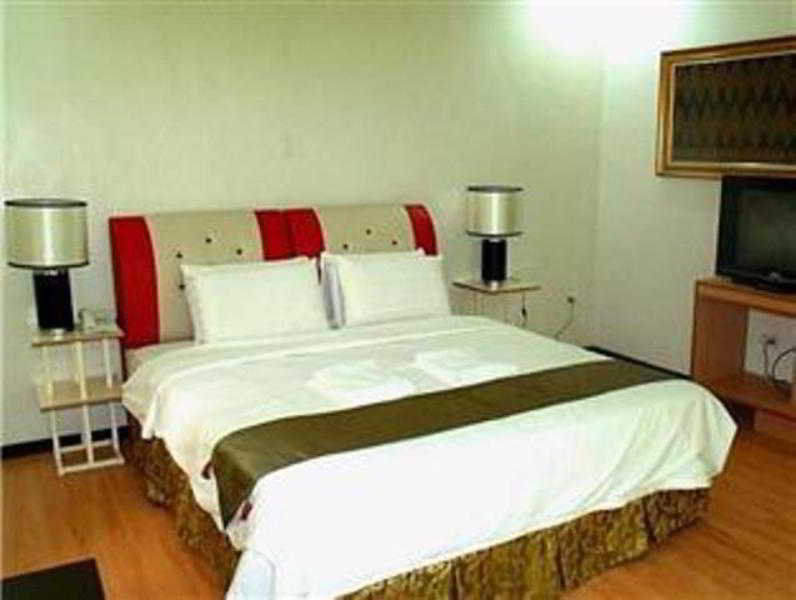El Bajada Hotel Davao Bagian luar foto